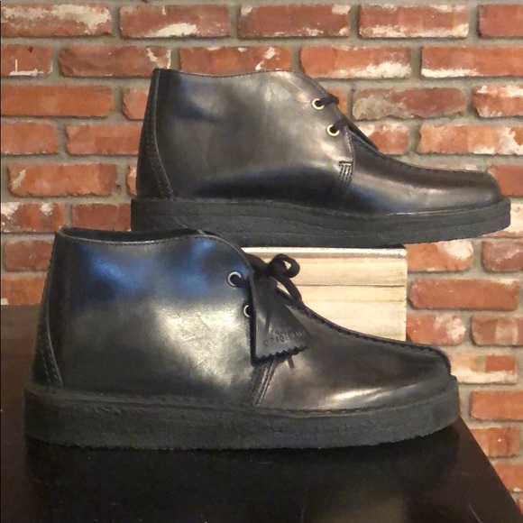 clarks desert boot black smooth